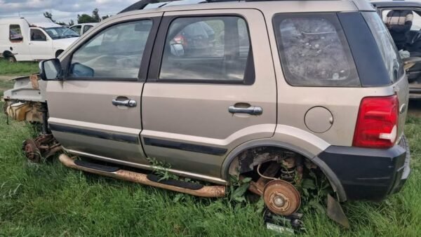 Repuestos de Ford Ecosport 2011 1.6 por PARTES / REPUESTOS