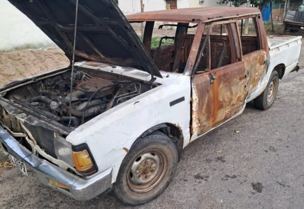 Repuestos de Nissan 720 por PARTES / REPUESTOS