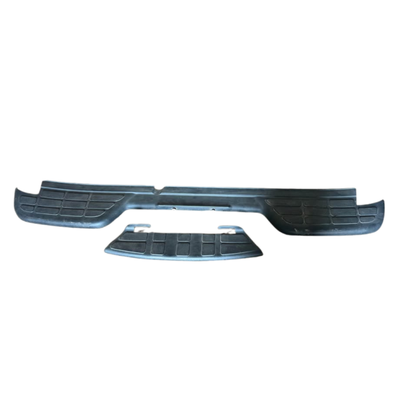 Plásticos Paragolpe trasero s10
