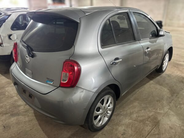 Repuestos Nissan March 1.6 automático PARTES / REPUESTOS